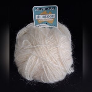NWT Aristocrat Cream White Mohair & Wool Crafting Crochet Knit Yarn